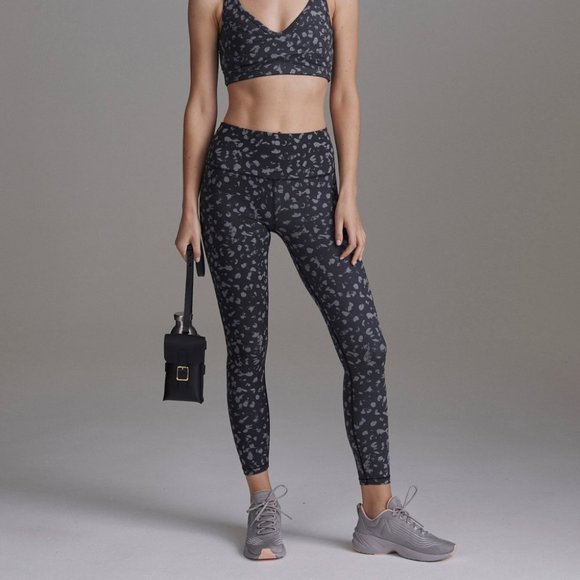 NWT Varley Century Legging Broken Mini Spot - Picture 1 of 3